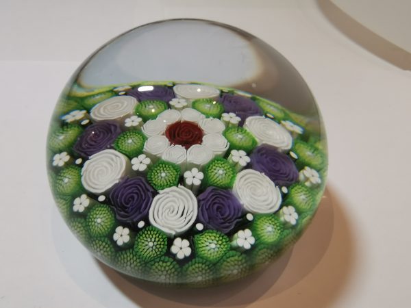 SOLD -Mike Hunter / Twist Glass - Roses concentric - green